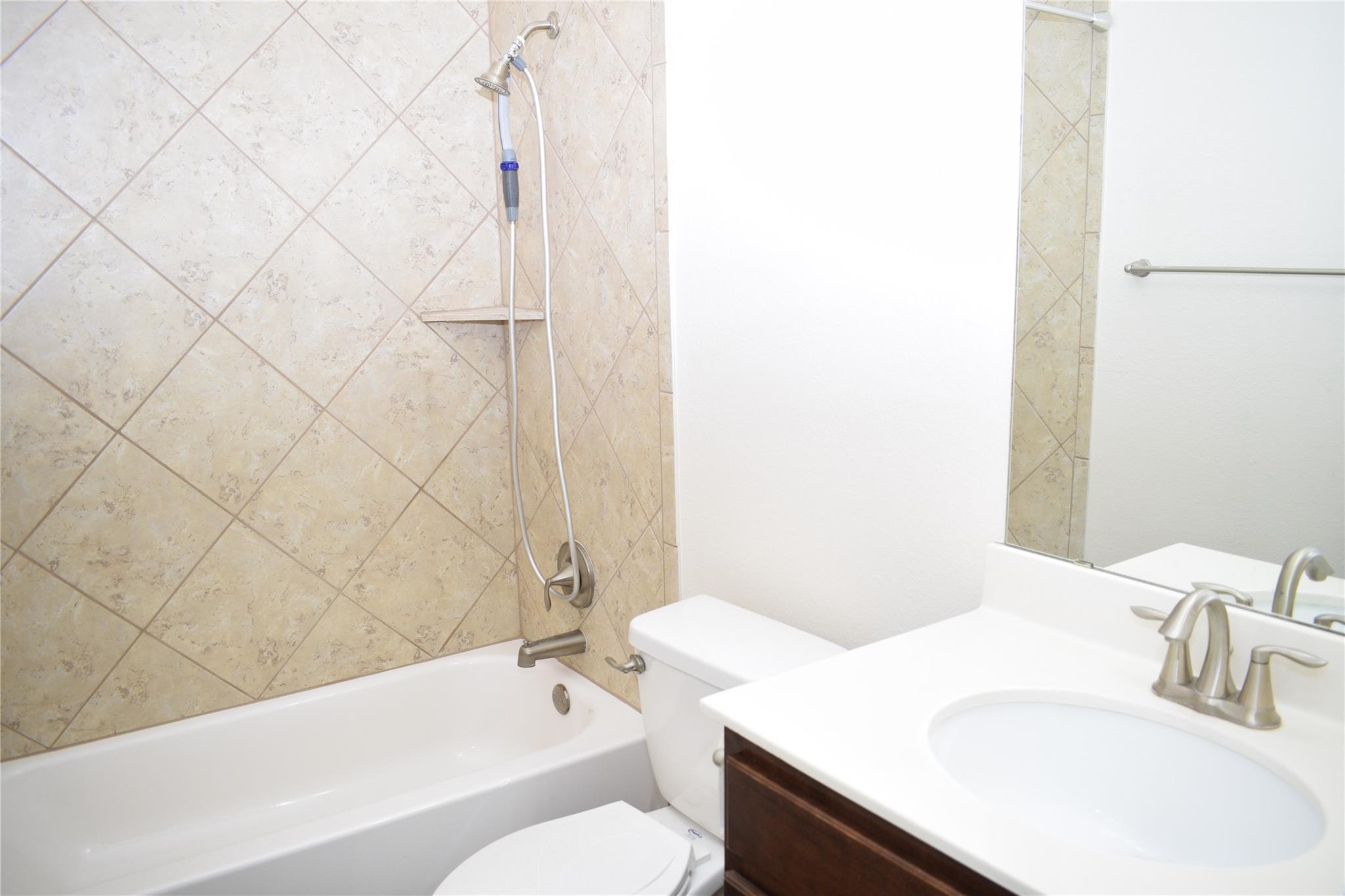 3001 Tempe Dr, Cedar Park, TX 78641