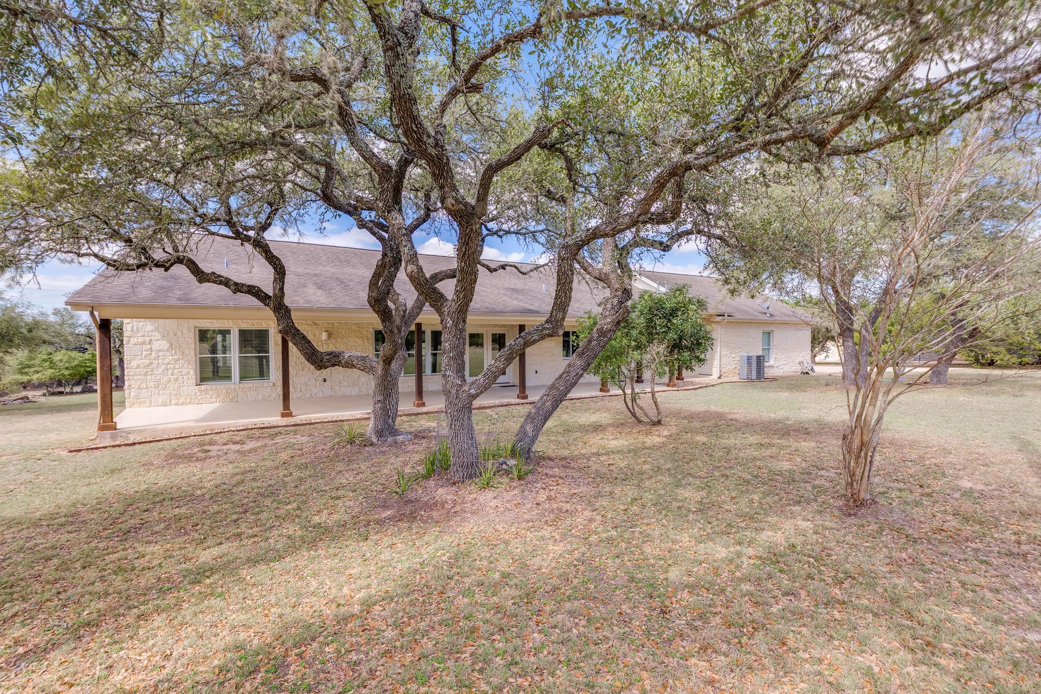 613 Canyon Rim Dr, Dripping Springs, TX 78620