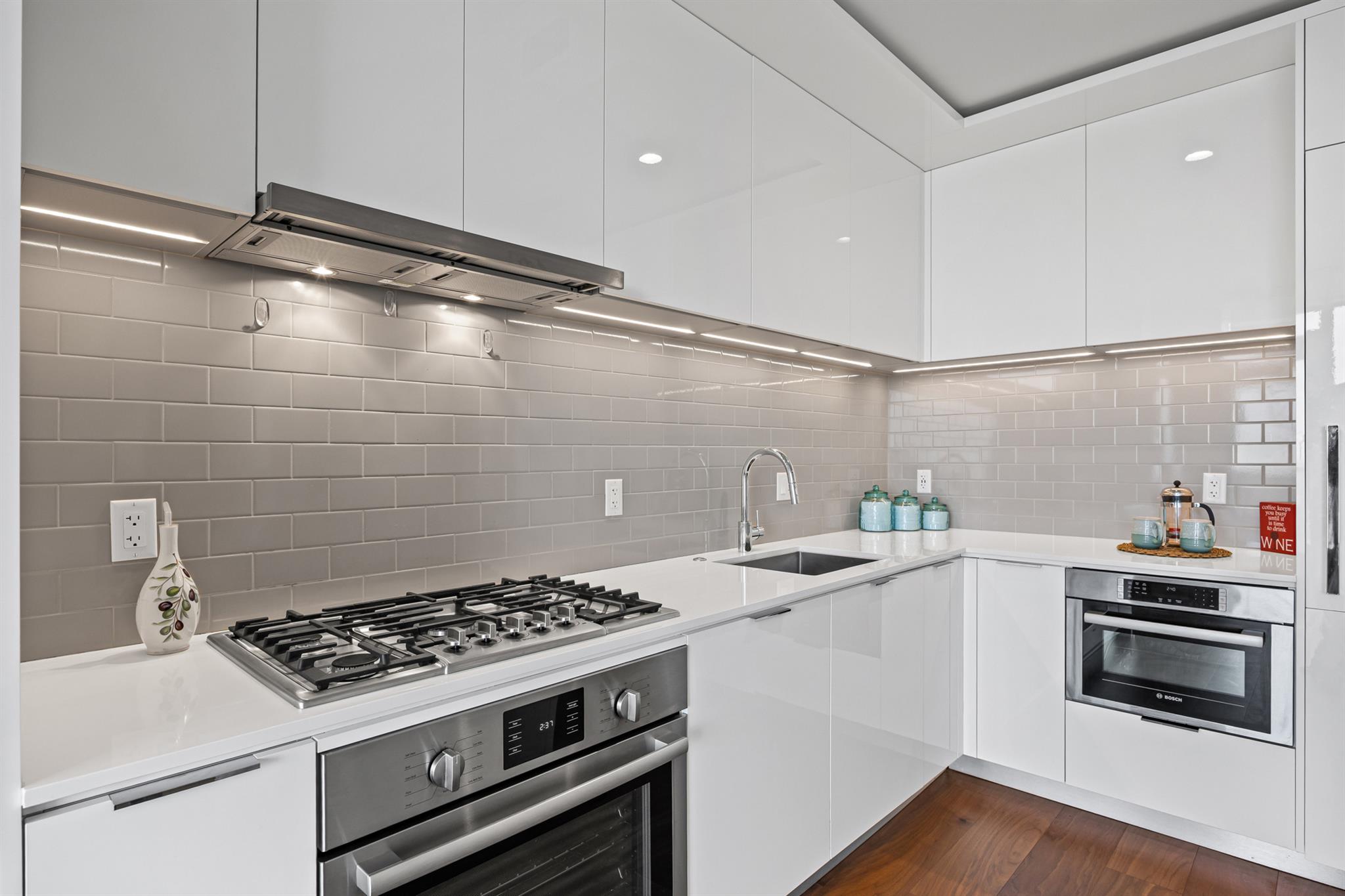 44 East Ave # 3406, Austin, TX 78701