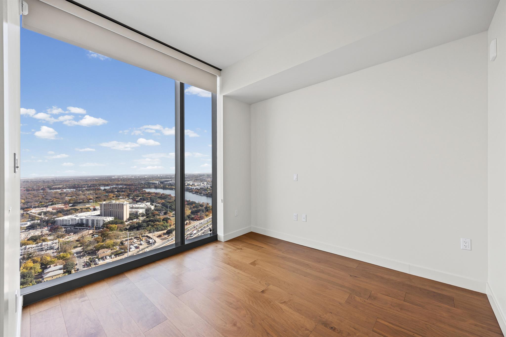 44 East Ave # 3406, Austin, TX 78701