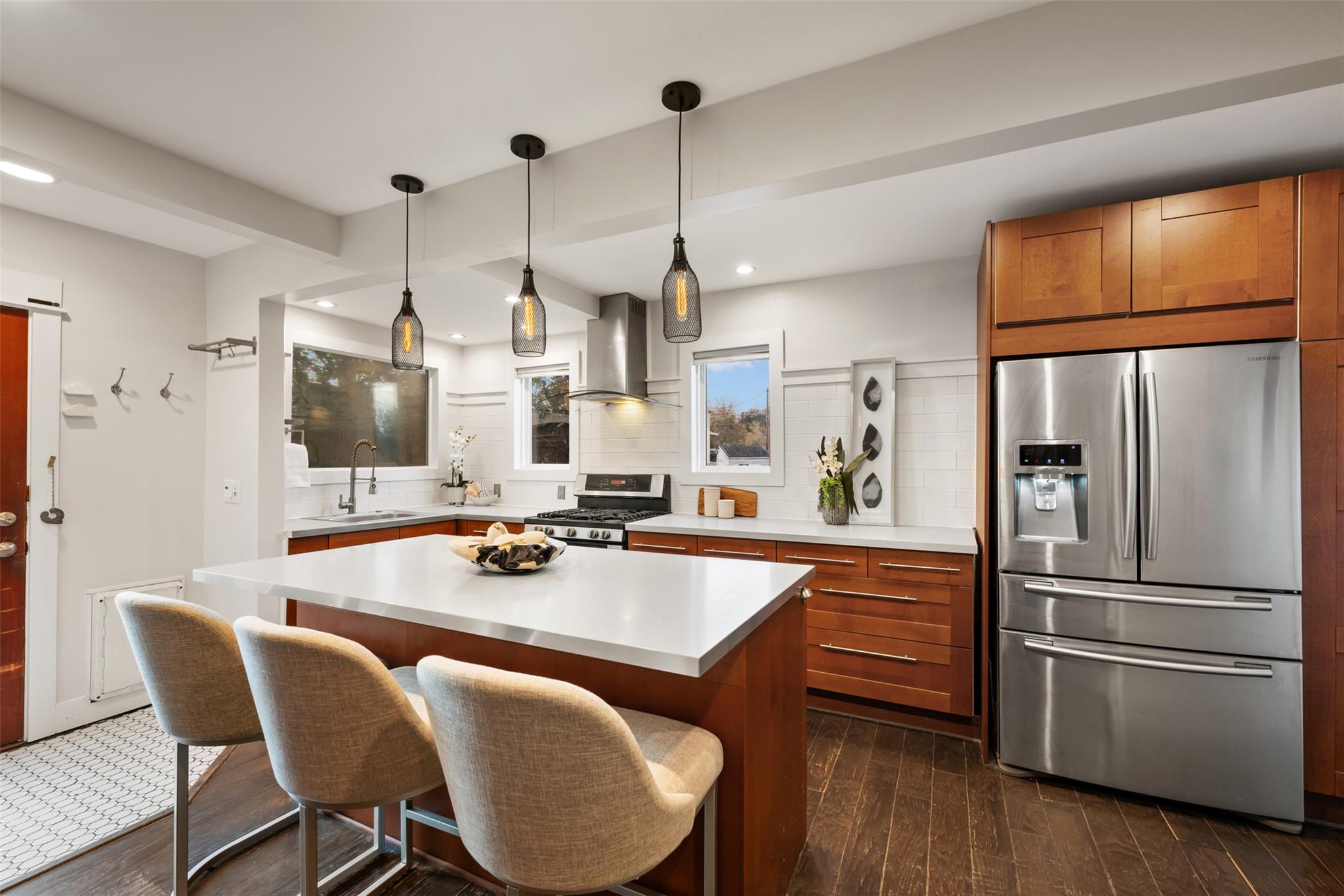 2204 Chestnut Ave, Austin, TX 78722