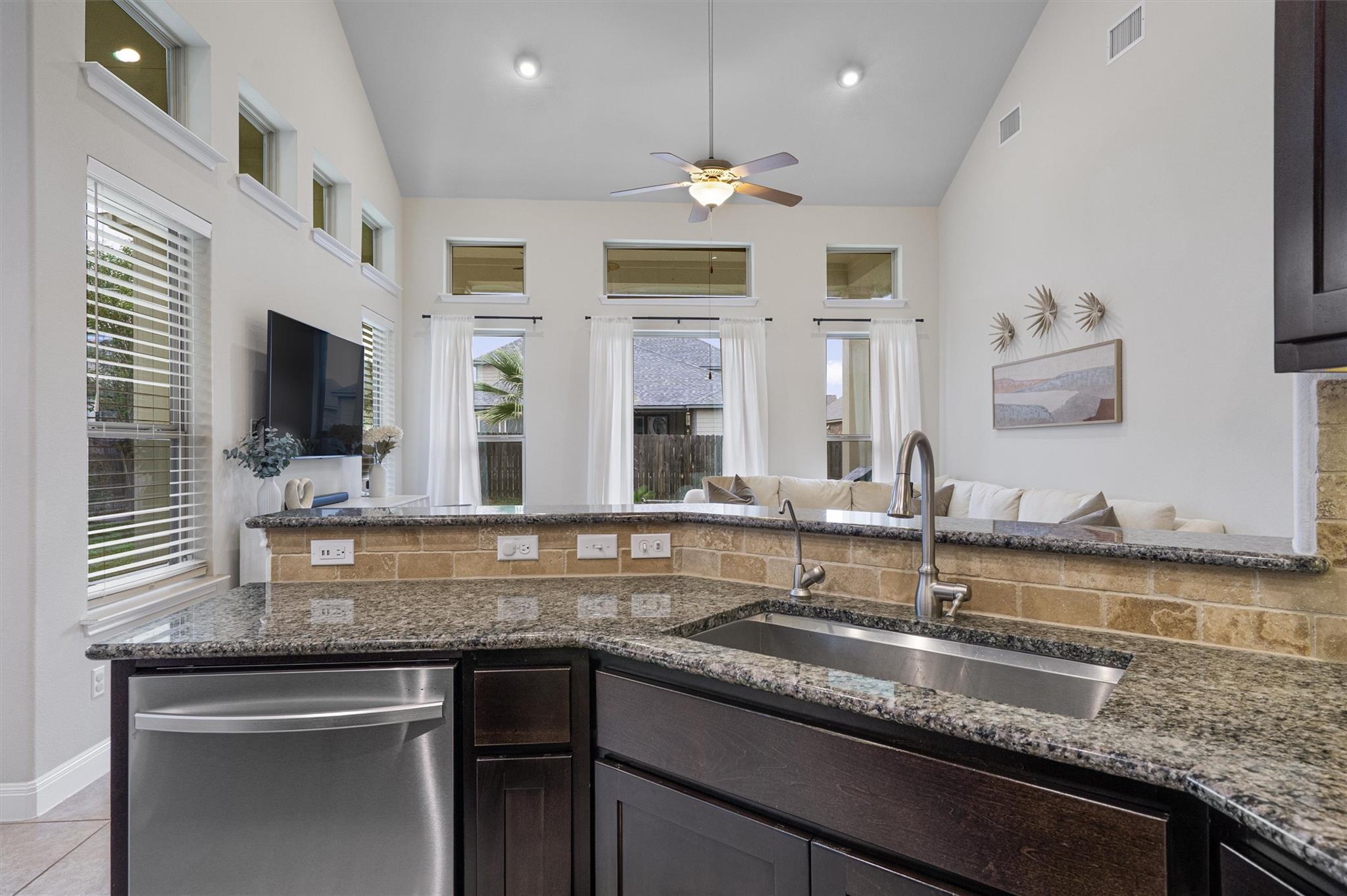 18024 Misty Harbor Dr, Pflugerville, TX 78660