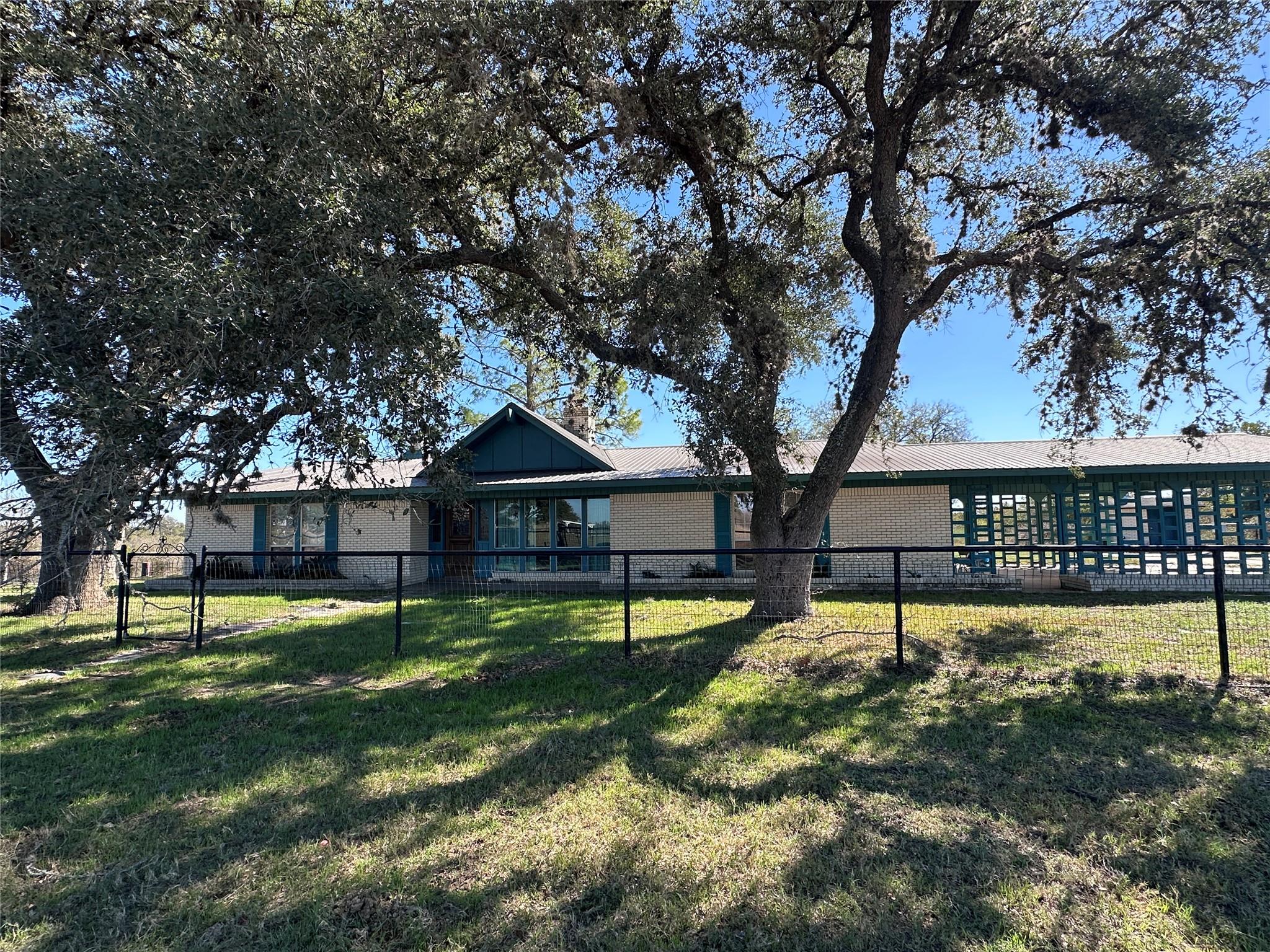 180 Griesenbeck Ranch Rd, Bastrop, TX 78602