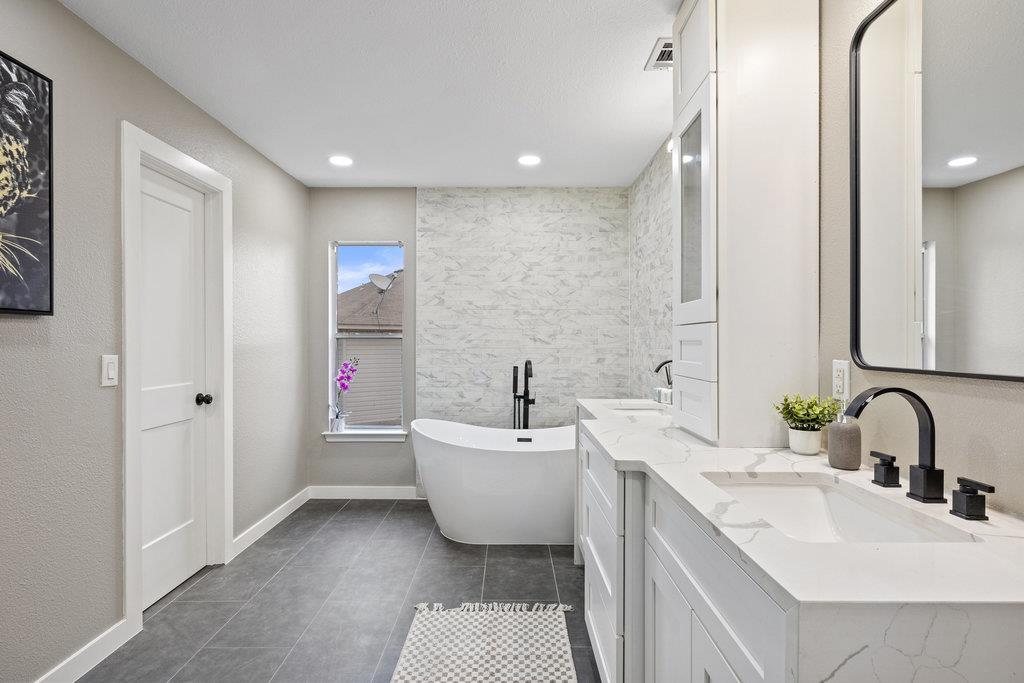 1121 Welch Way, Cedar Park, TX 78613