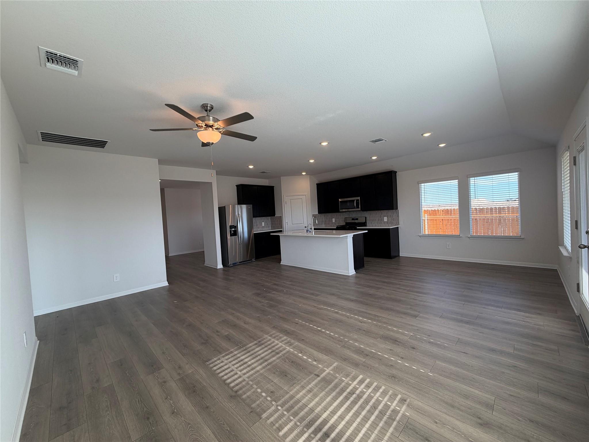 208 Pico St, Hutto, TX 78634