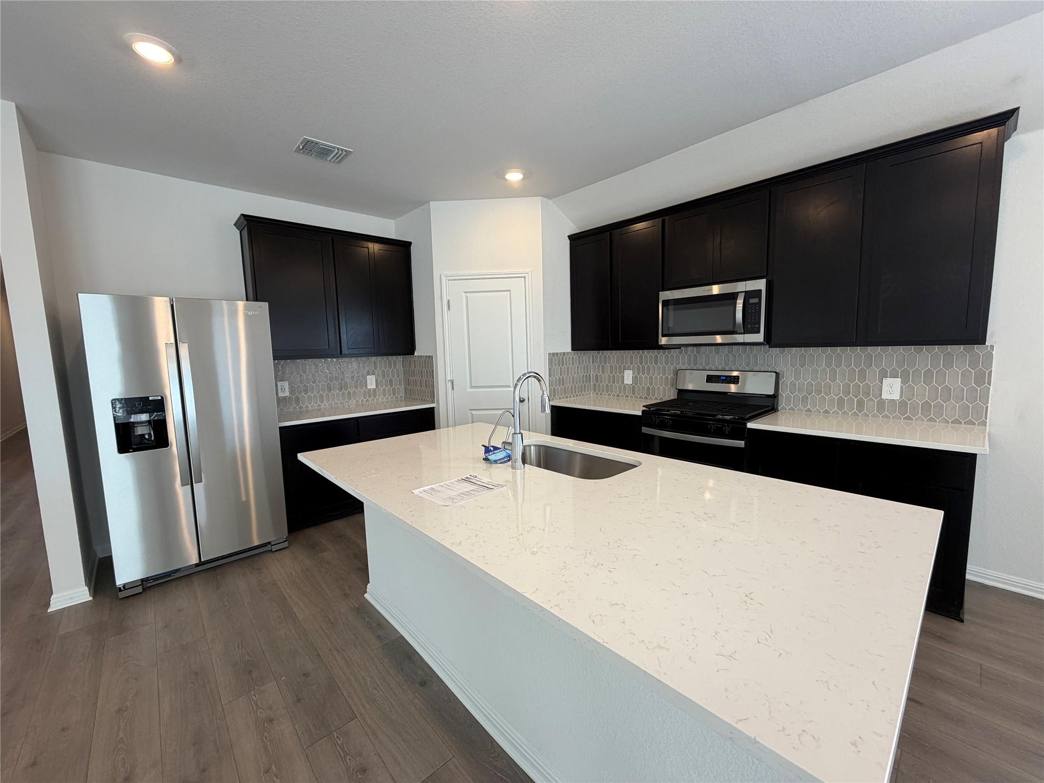 208 Pico St, Hutto, TX 78634