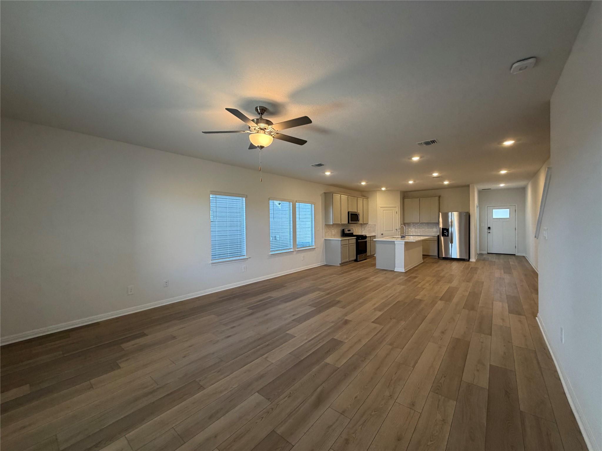 111 Holmby Dr, Hutto, TX 78634