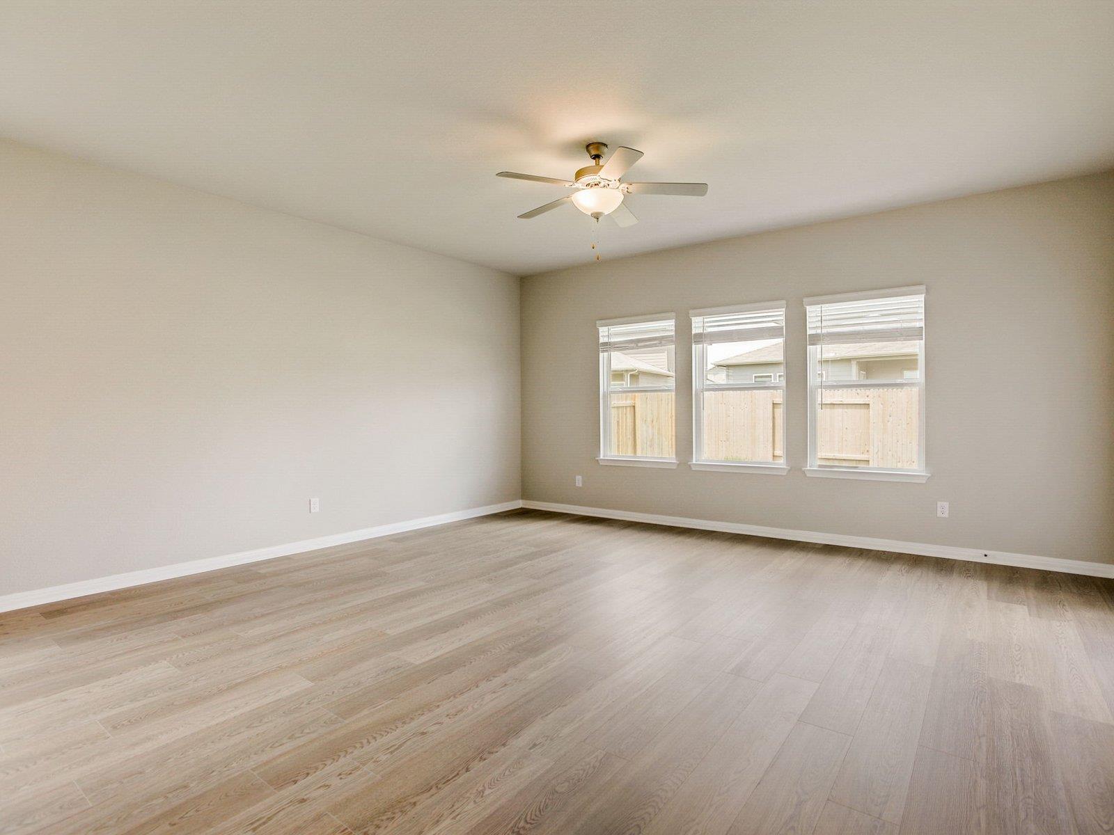 123 Holmby Dr, Hutto, TX 78634