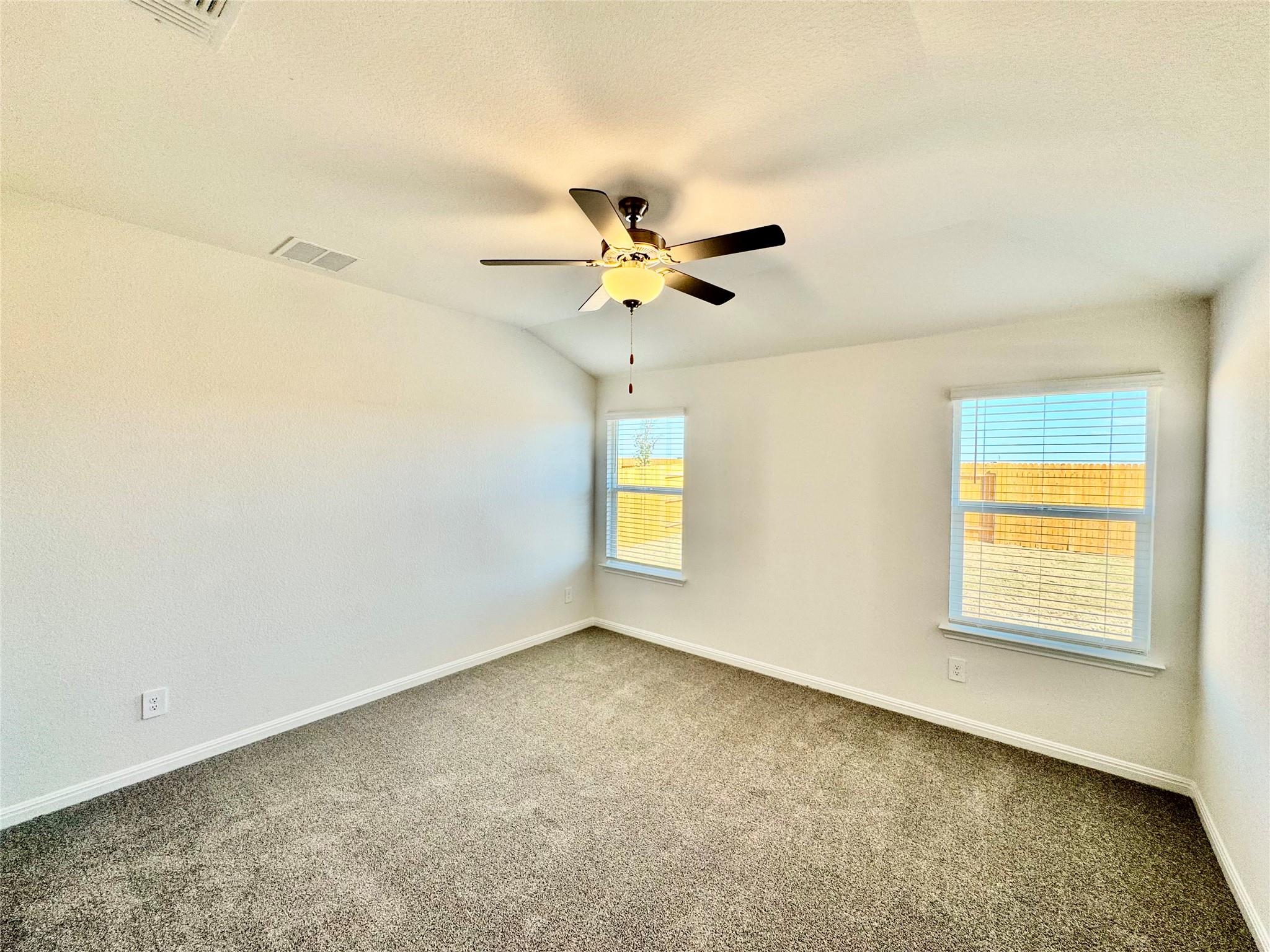 121 Holmby Dr, Hutto, TX 78634