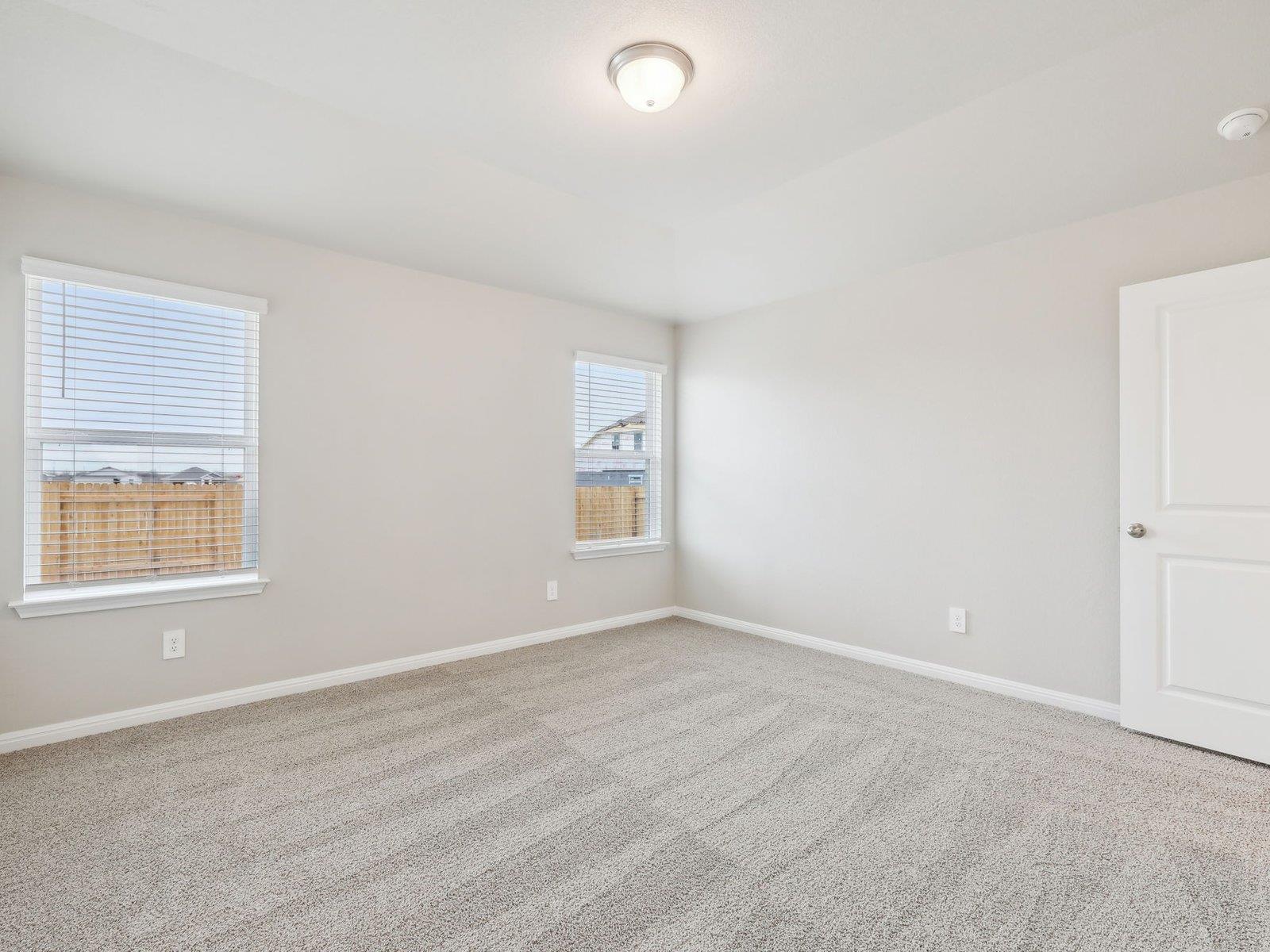 121 Holmby Dr, Hutto, TX 78634