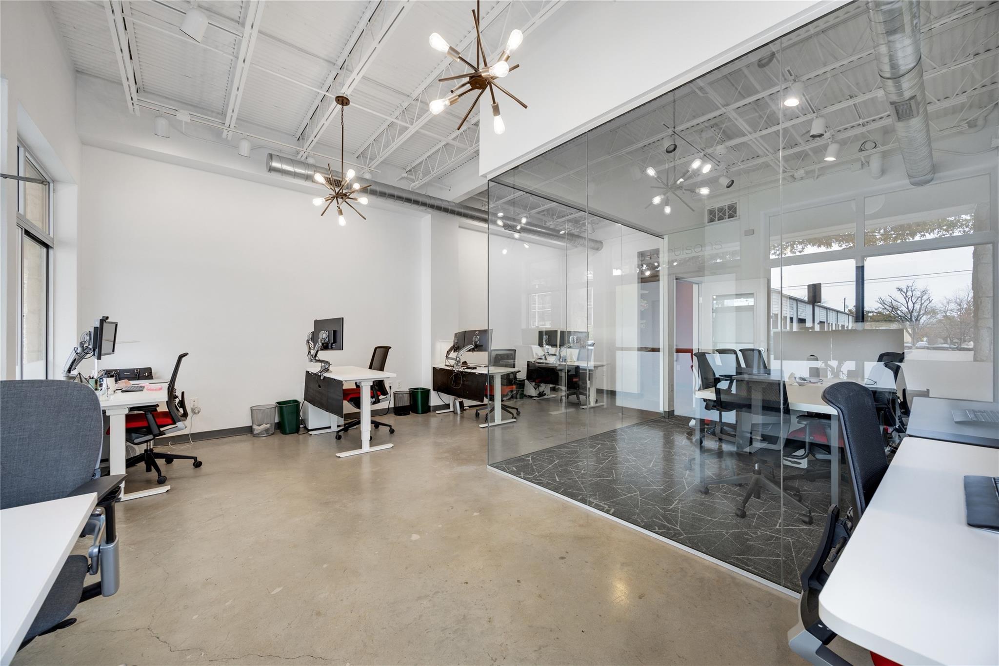 2401 E 6th St # 2017, Austin, TX 78702