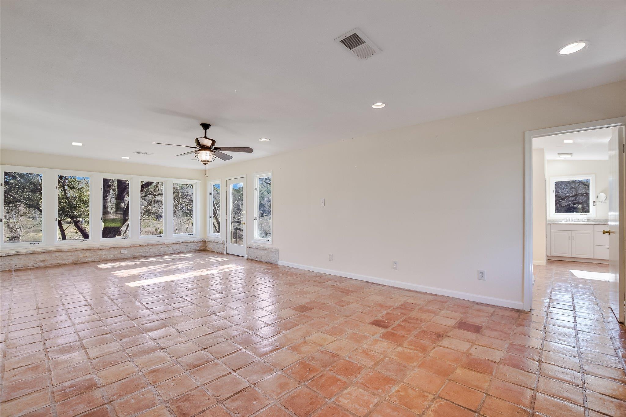 202 Lazy L Ln, Wimberley, TX 78676