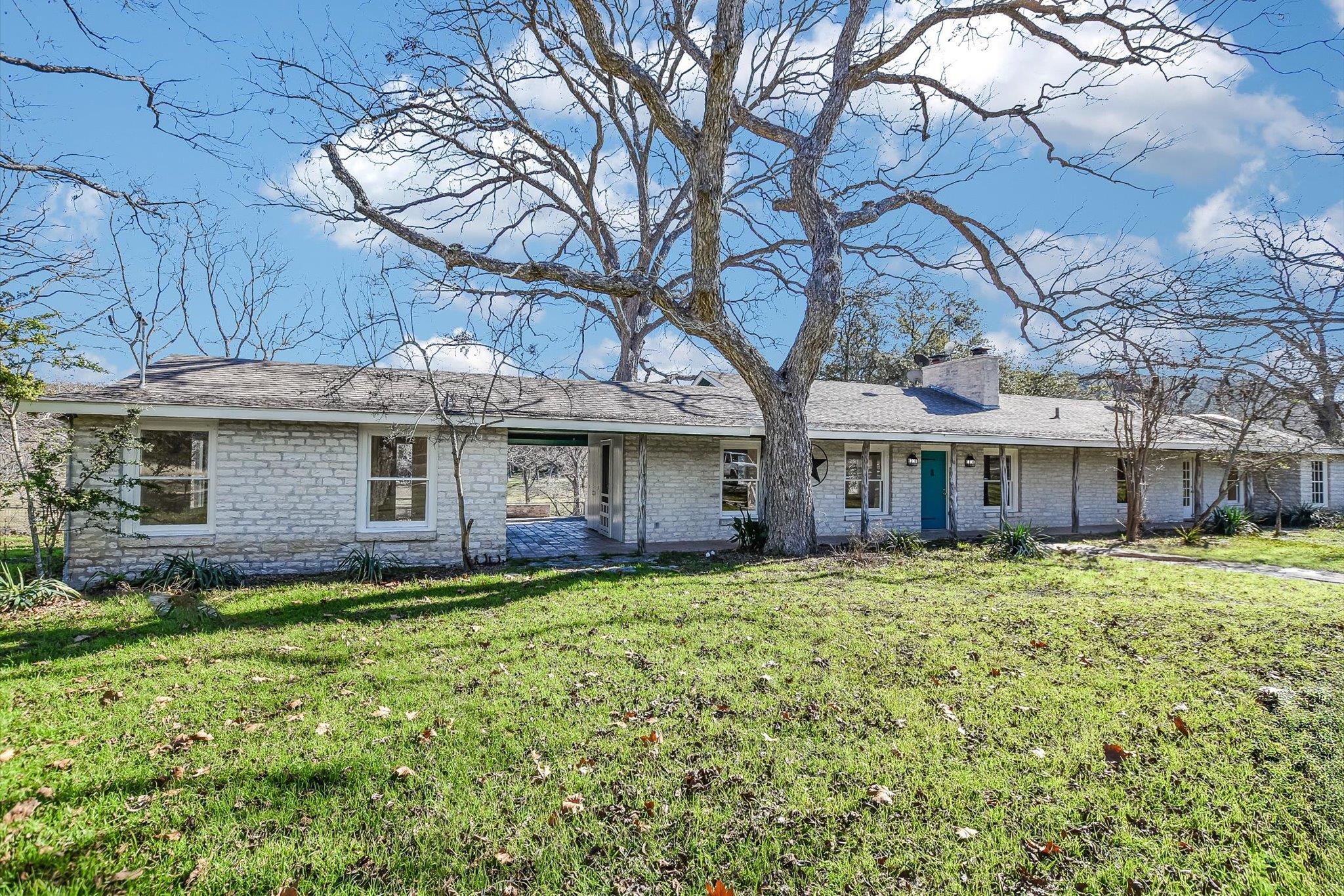 202 Lazy L Ln, Wimberley, TX 78676