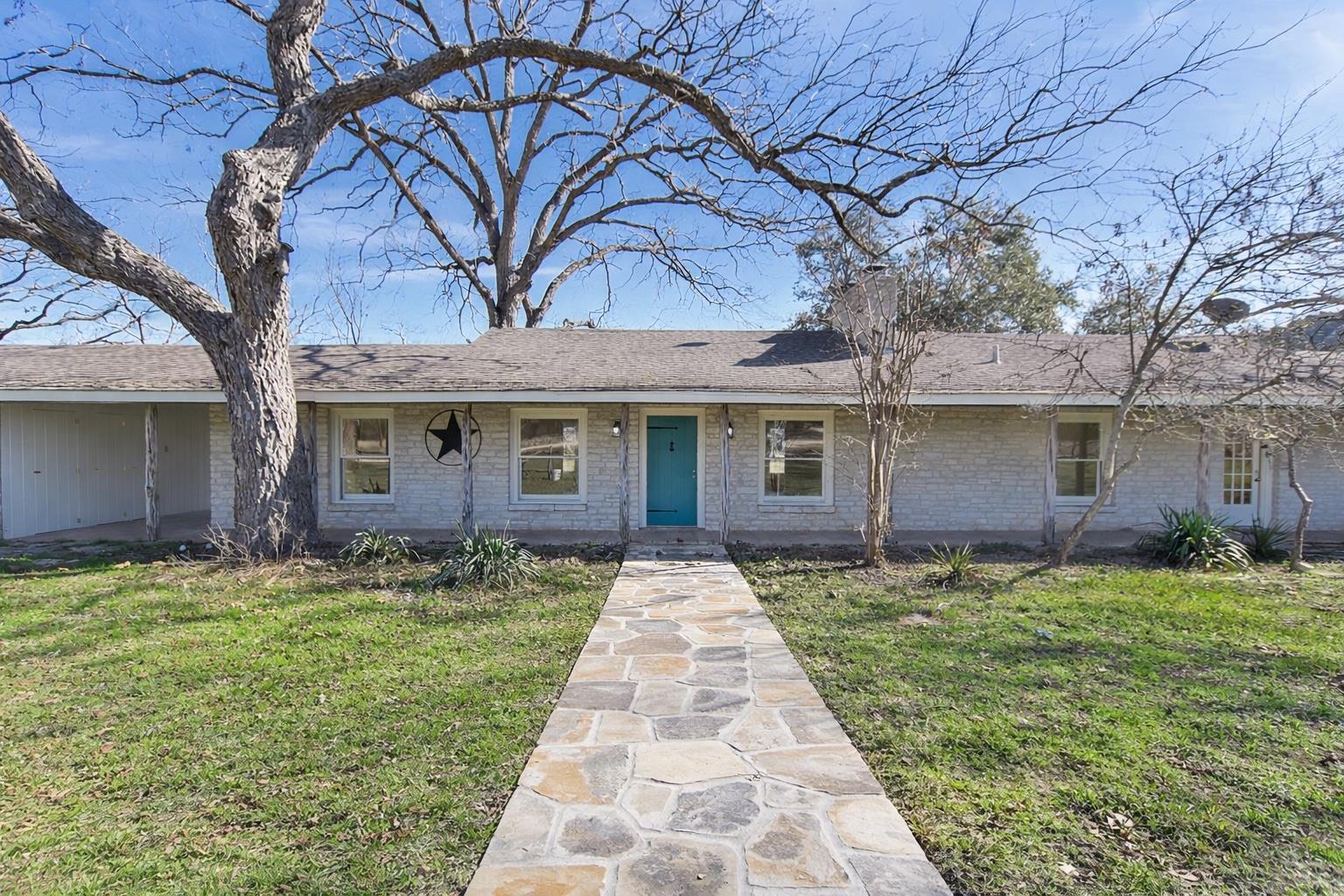 202 Lazy L Ln, Wimberley, TX 78676