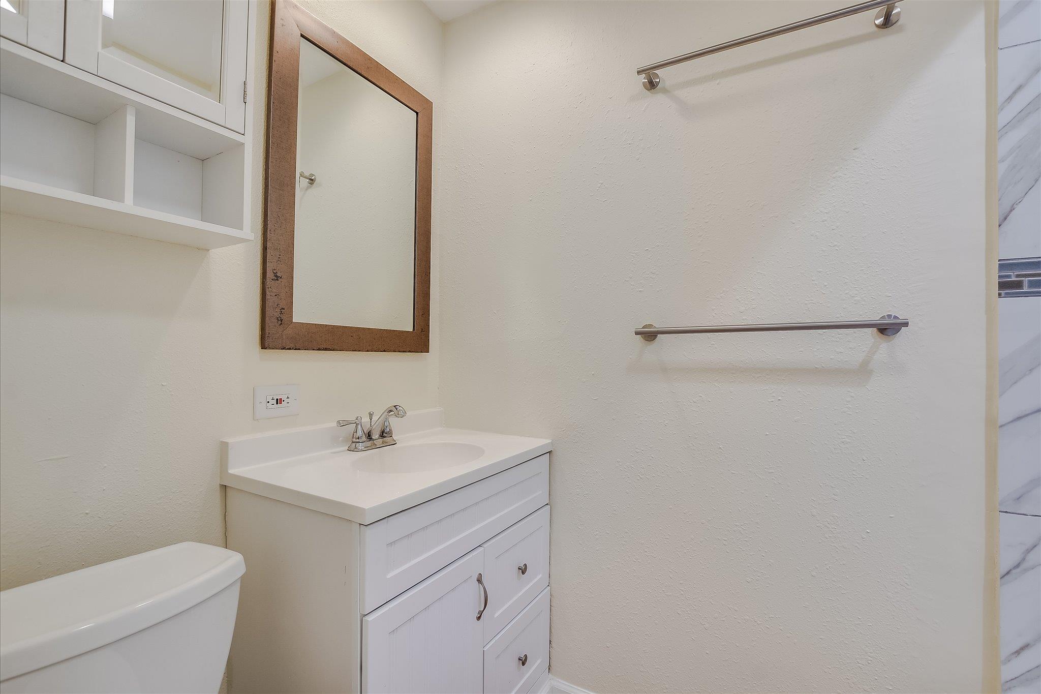 202 Lazy L Ln, Wimberley, TX 78676