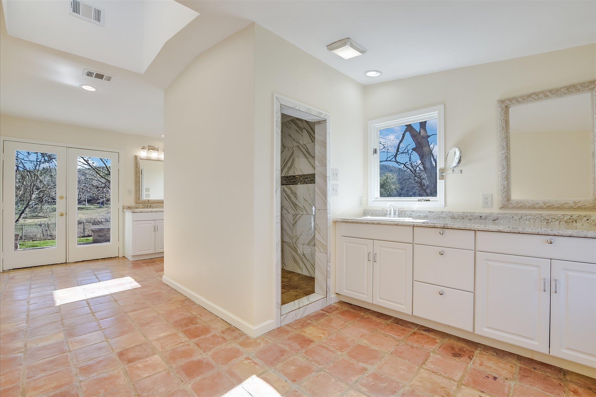 202 Lazy L Ln, Wimberley, TX 78676