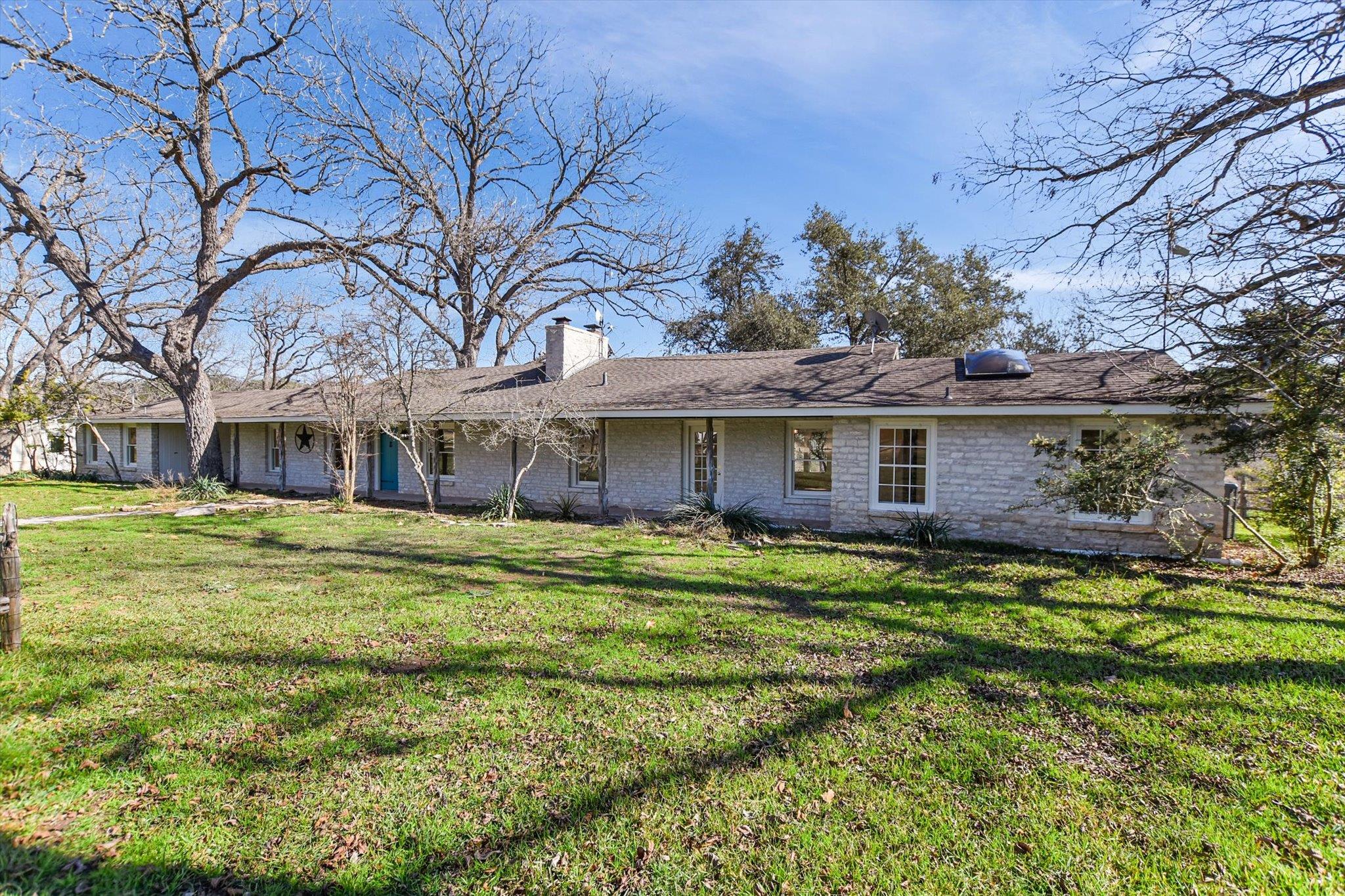 202 Lazy L Ln, Wimberley, TX 78676
