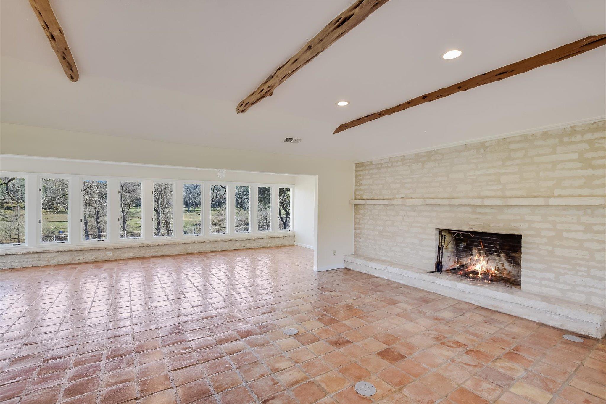 202 Lazy L Ln, Wimberley, TX 78676