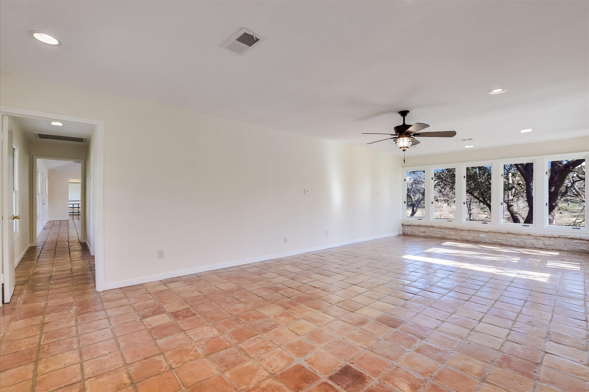 202 Lazy L Ln, Wimberley, TX 78676