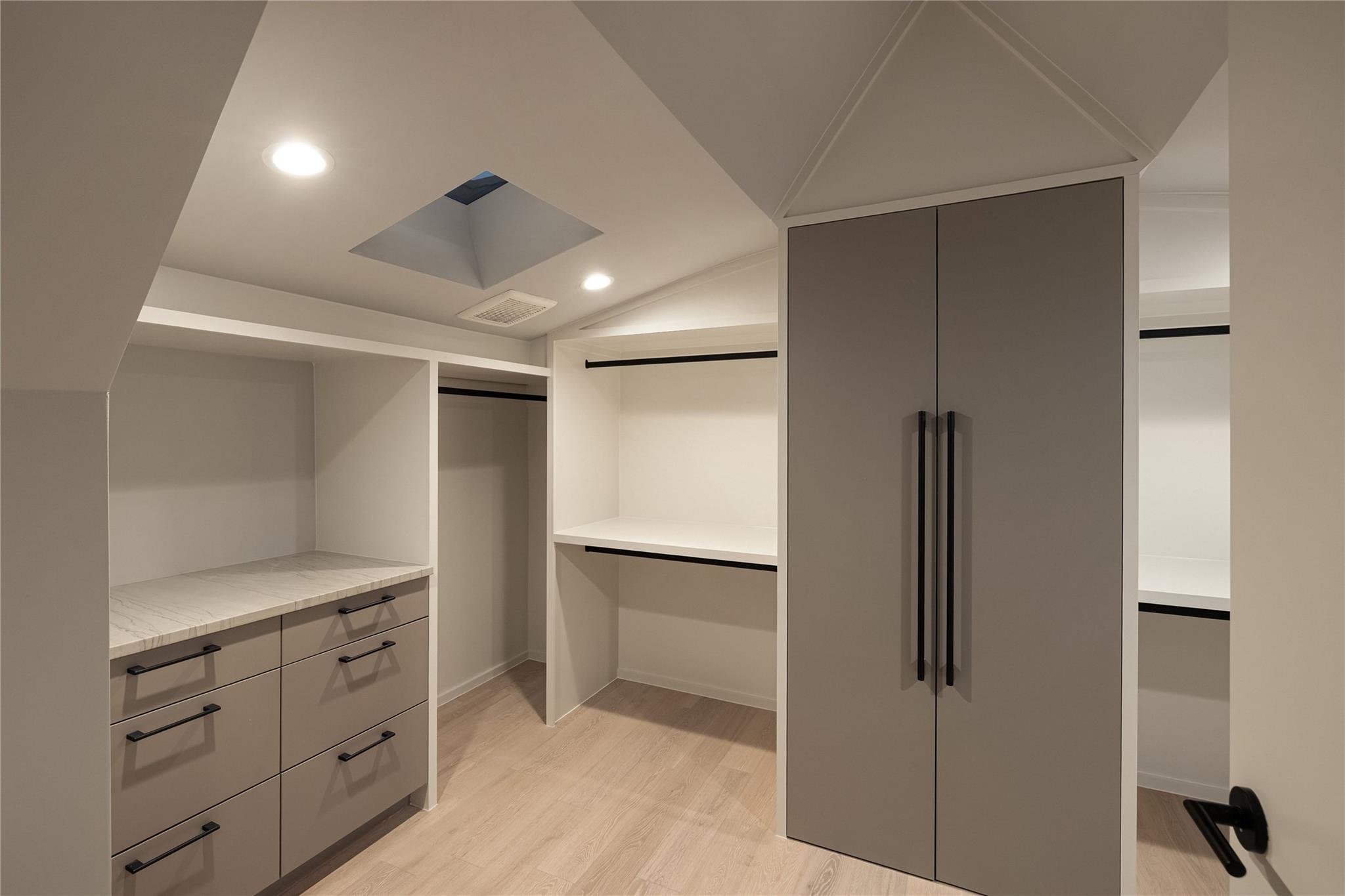 915 Columbus St, Austin, TX 78704