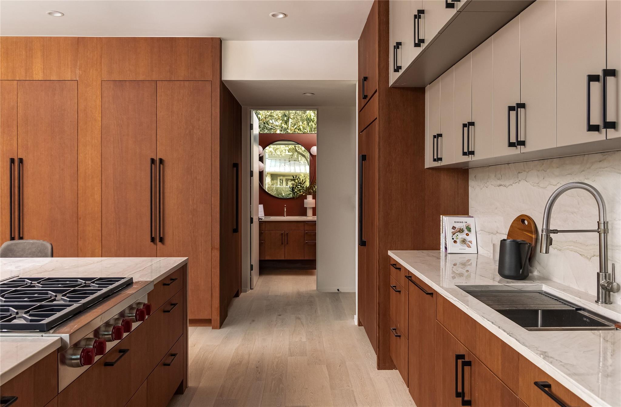 915 Columbus St, Austin, TX 78704