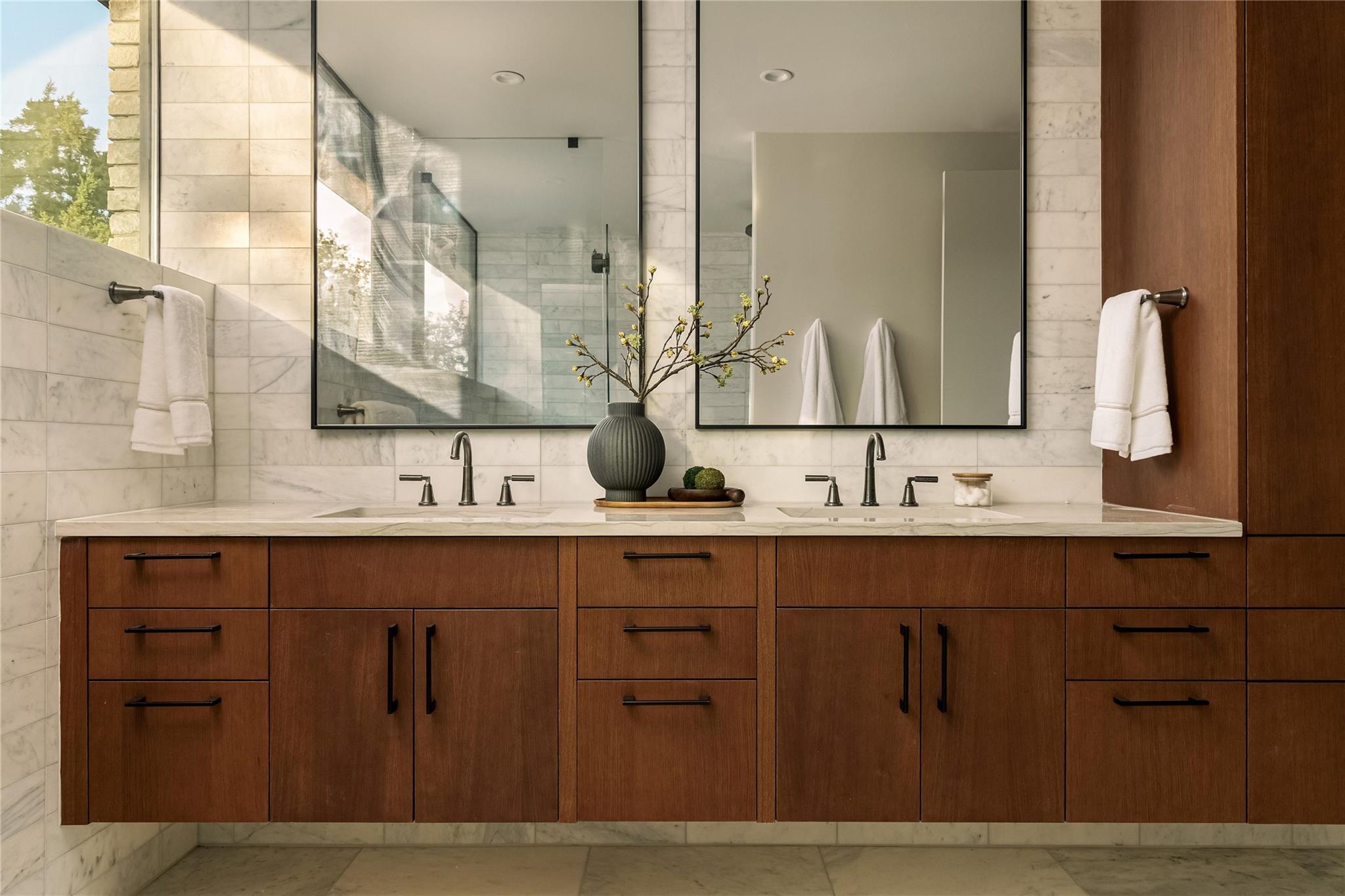 915 Columbus St, Austin, TX 78704