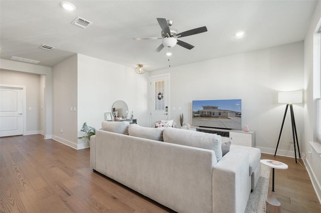 8419 Laughlin Ln, Austin, TX 78744