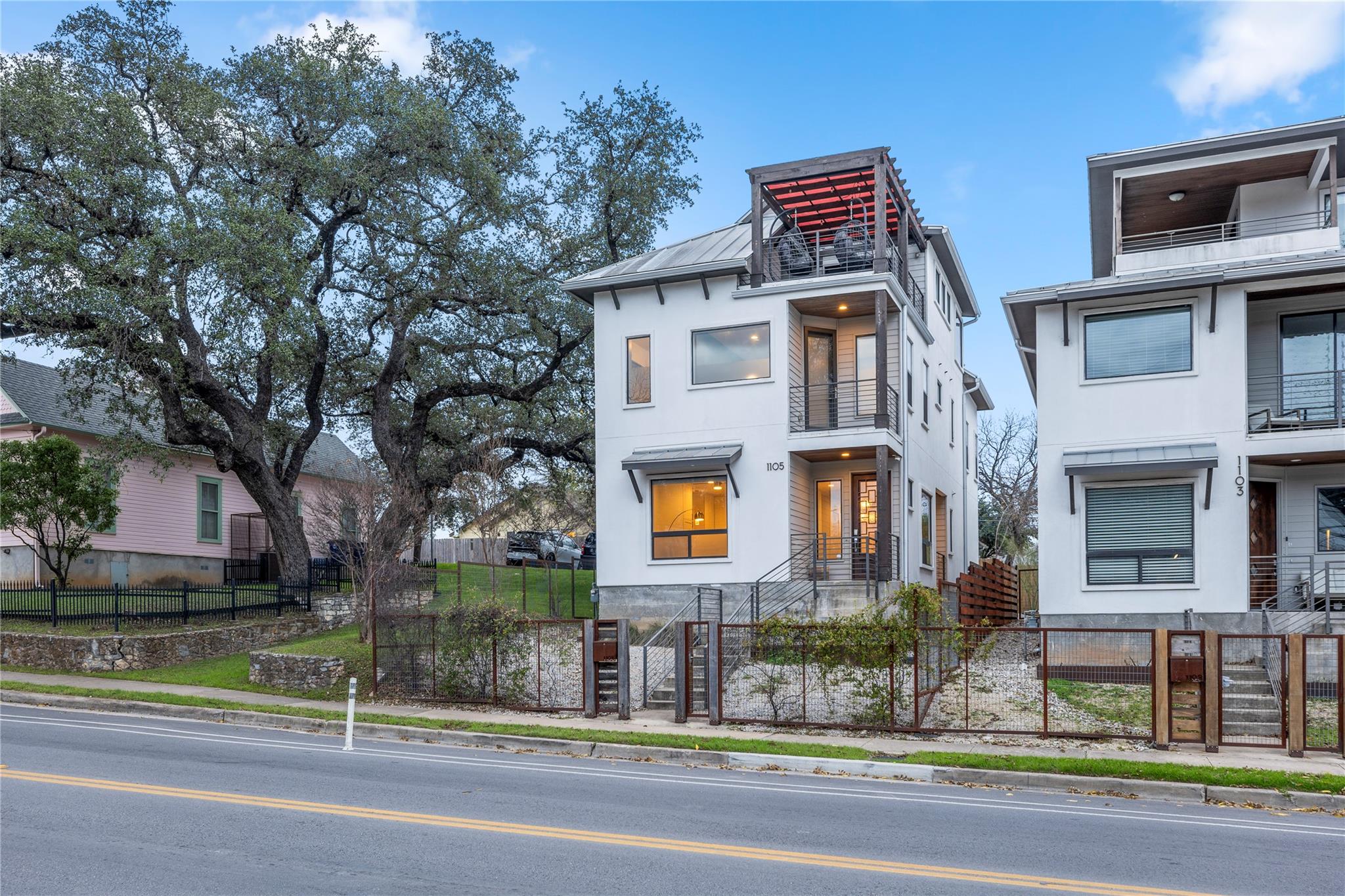 1105 E 12th St, Austin, TX 78702