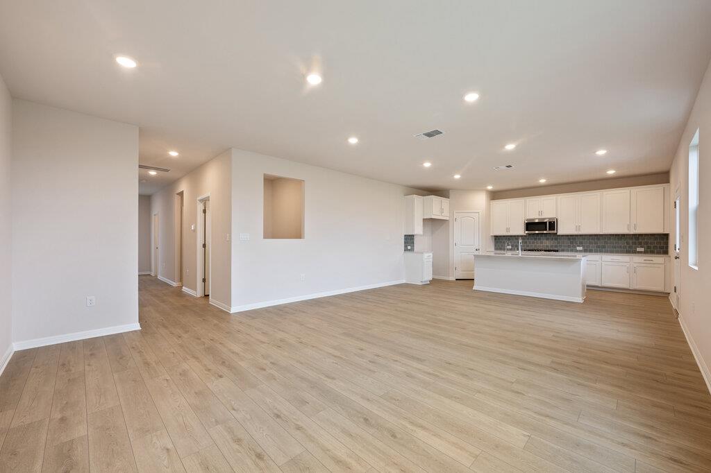 102 Palo Brea Loop, Hutto, TX 78634