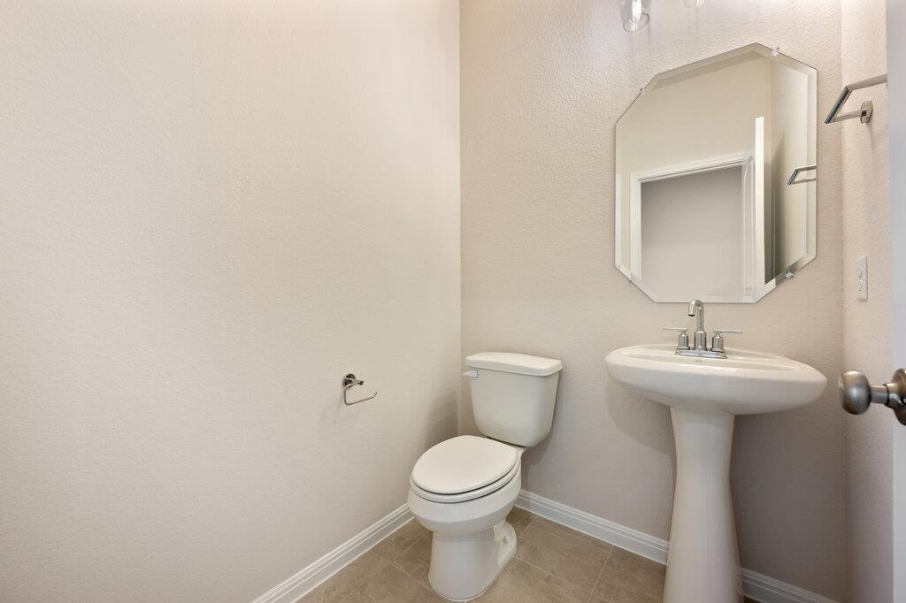 102 Palo Brea Loop, Hutto, TX 78634