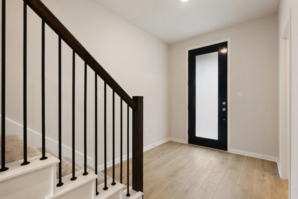 102 Palo Brea Loop, Hutto, TX 78634