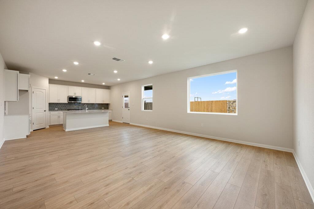 102 Palo Brea Loop, Hutto, TX 78634