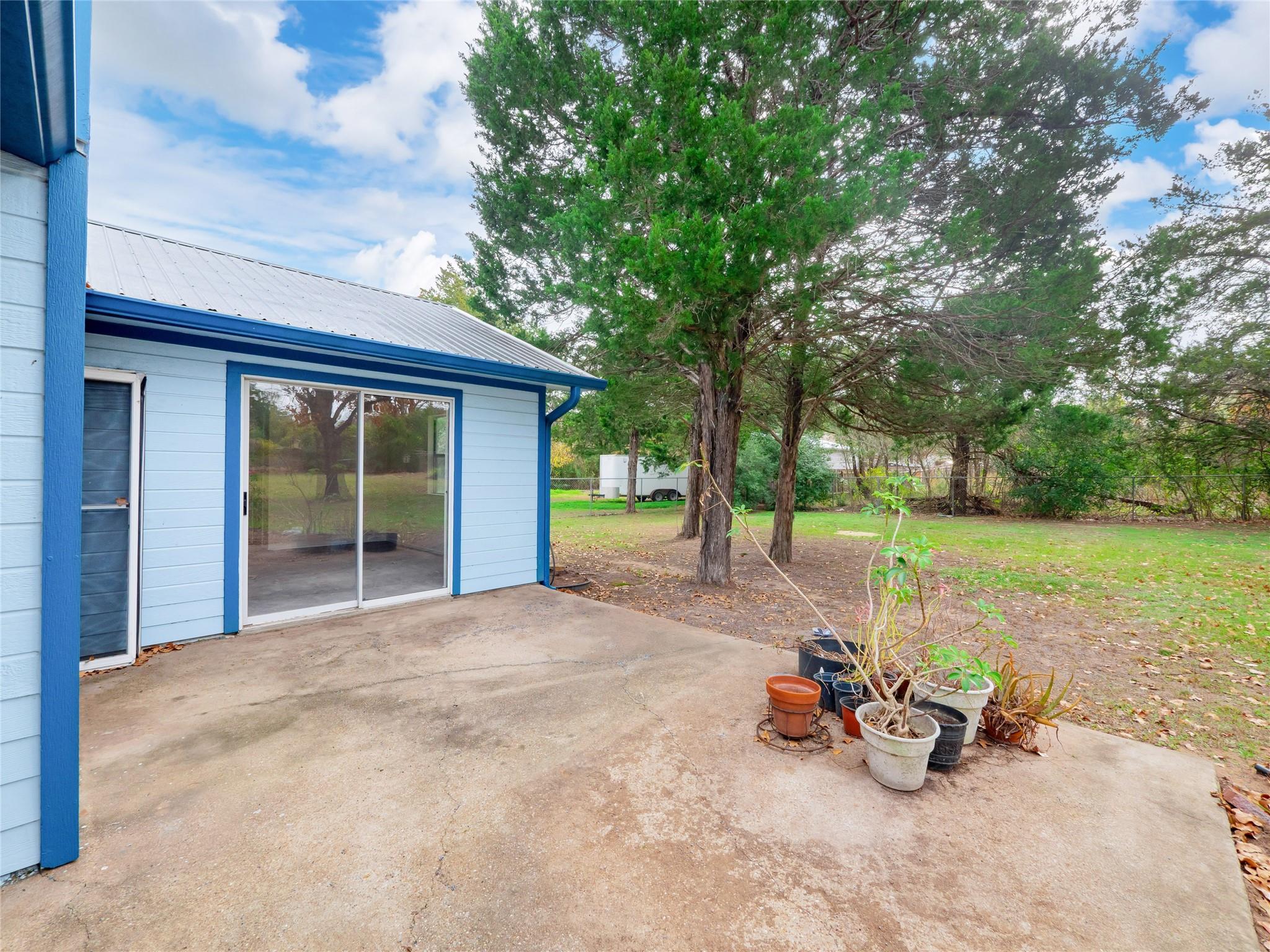 137 Blanket Flower Dr, Bastrop, TX 78602