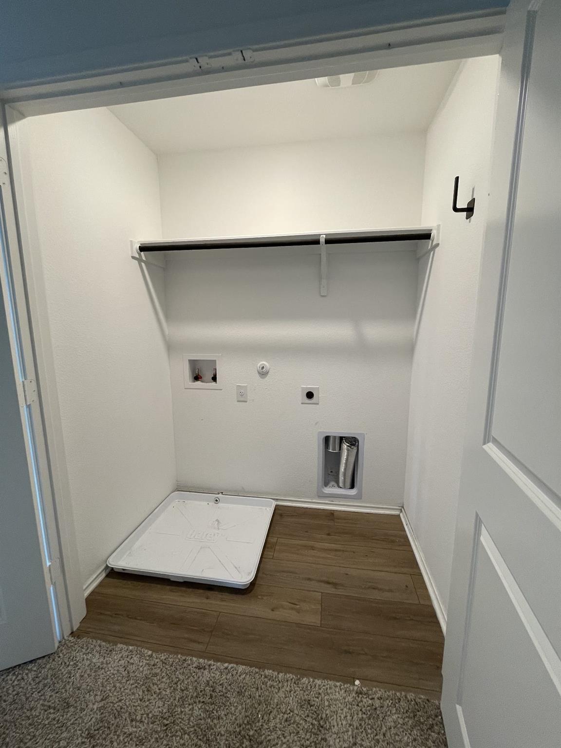 100 Tugboat Annie Way, Jarrell, TX 76537