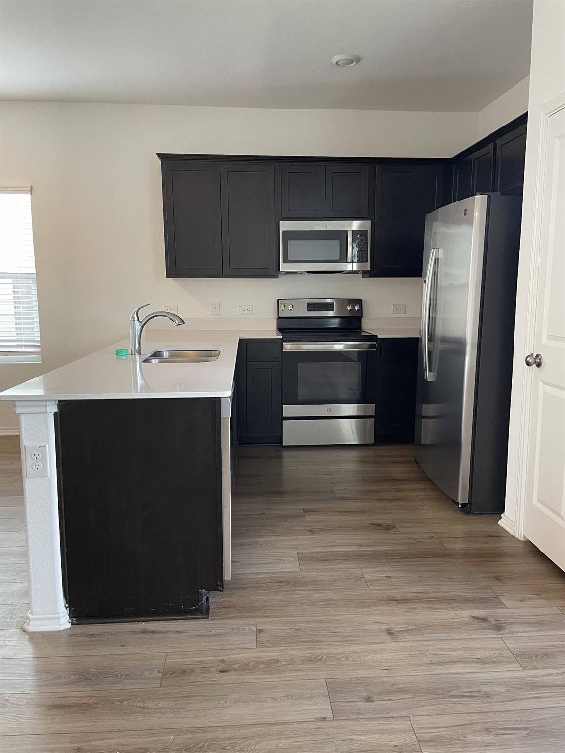 100 Tugboat Annie Way, Jarrell, TX 76537