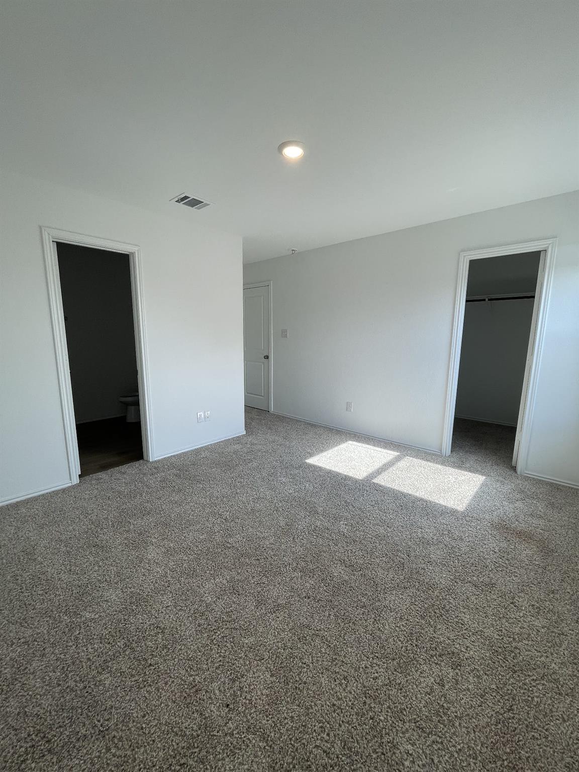 100 Tugboat Annie Way, Jarrell, TX 76537