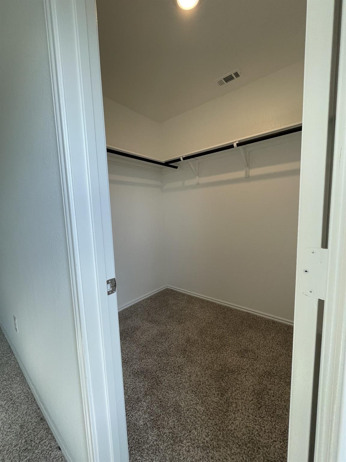 100 Tugboat Annie Way, Jarrell, TX 76537