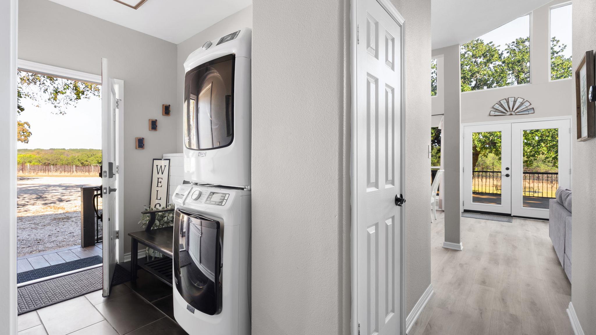 25711 Hamilton Pool Rd, Round Mountain, TX 78663