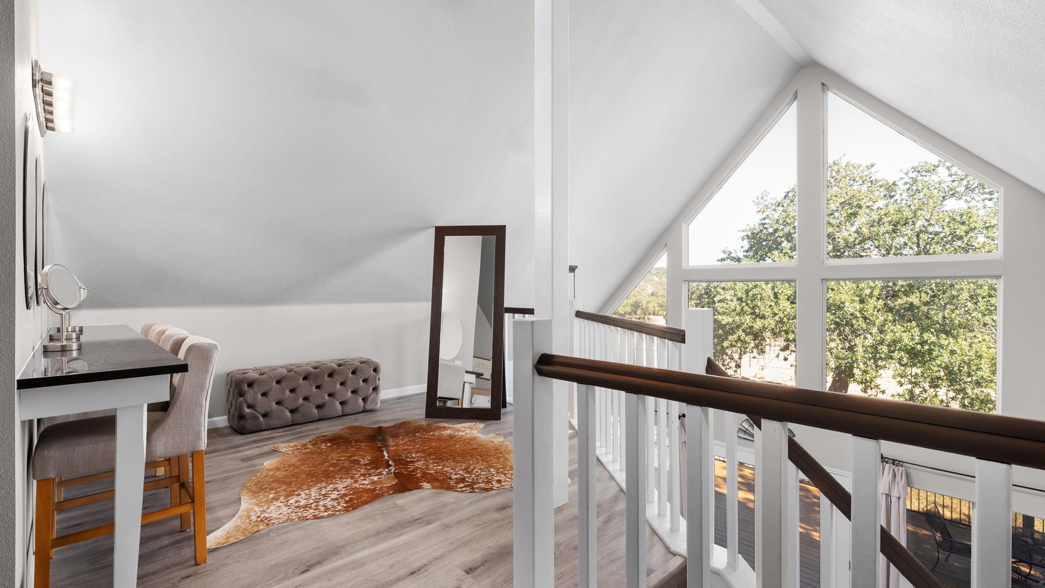 25711 Hamilton Pool Rd, Round Mountain, TX 78663