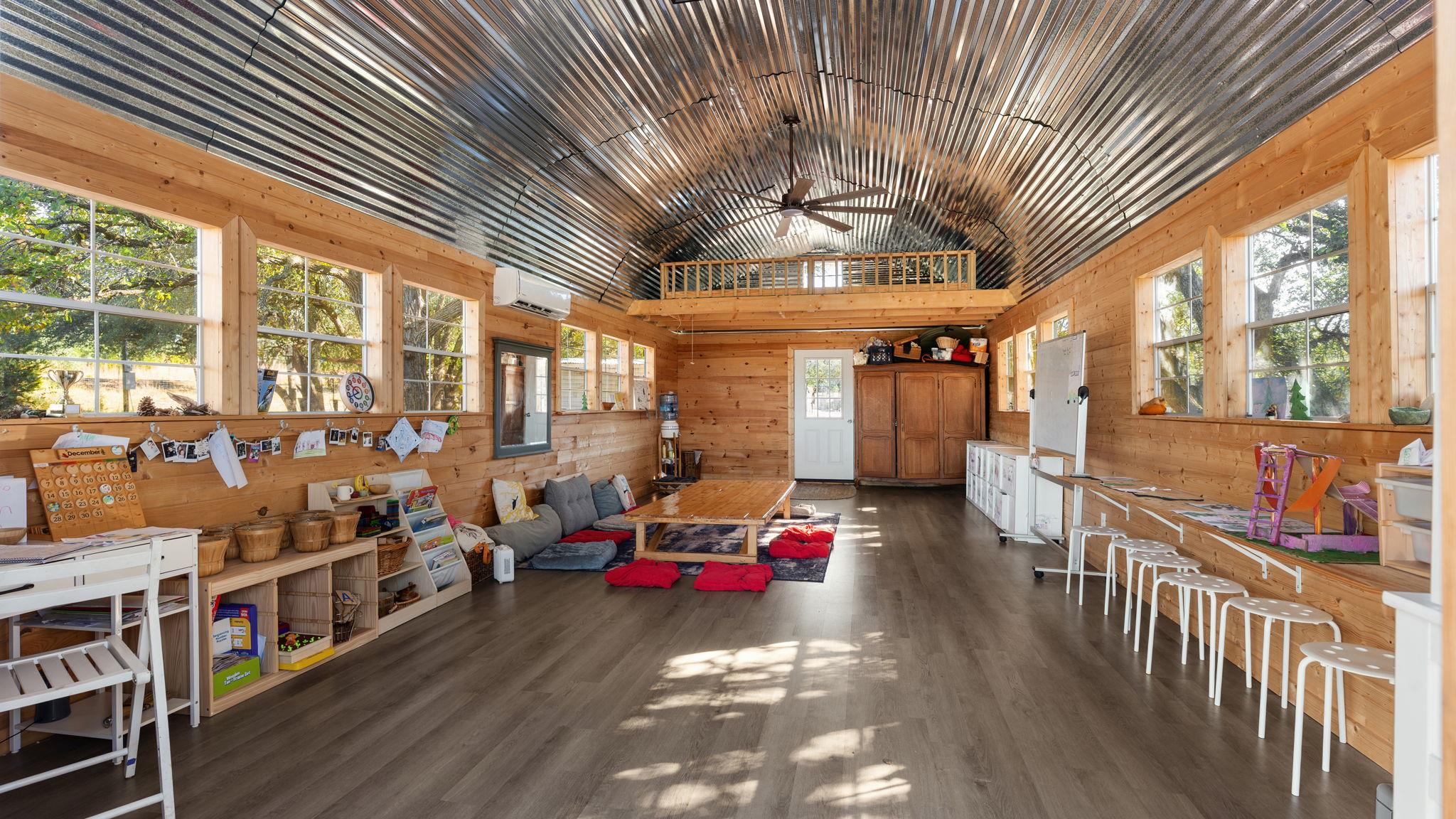 25711 Hamilton Pool Rd, Round Mountain, TX 78663