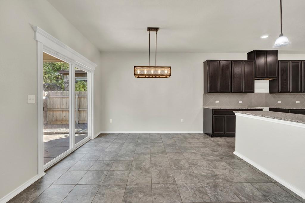 310 Sageleaf Willow Dr, San Marcos, TX 78666