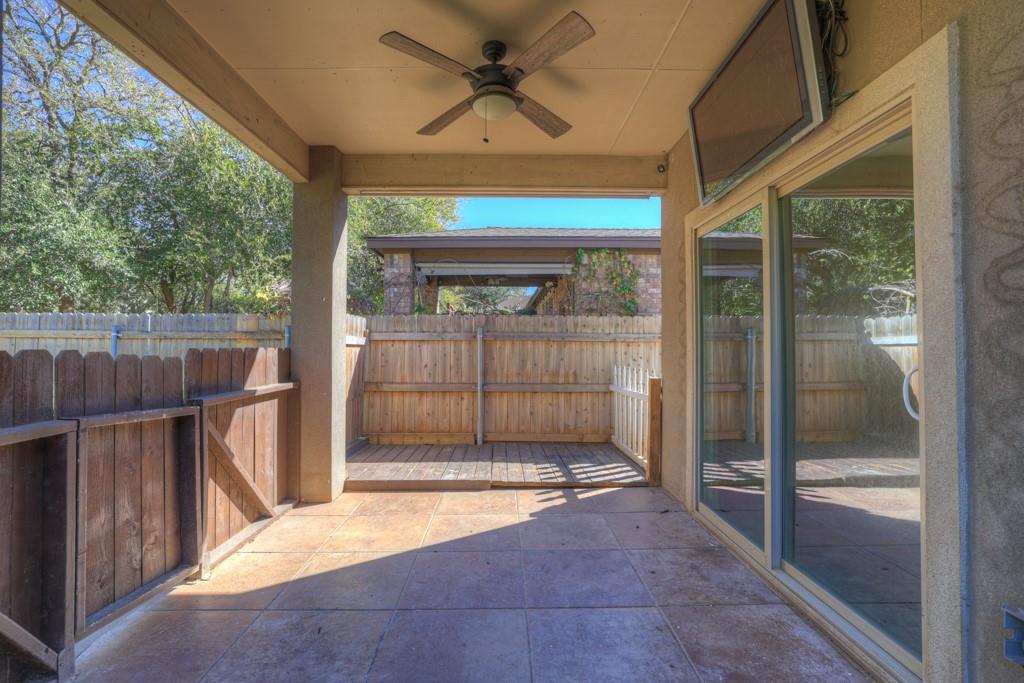 310 Sageleaf Willow Dr, San Marcos, TX 78666