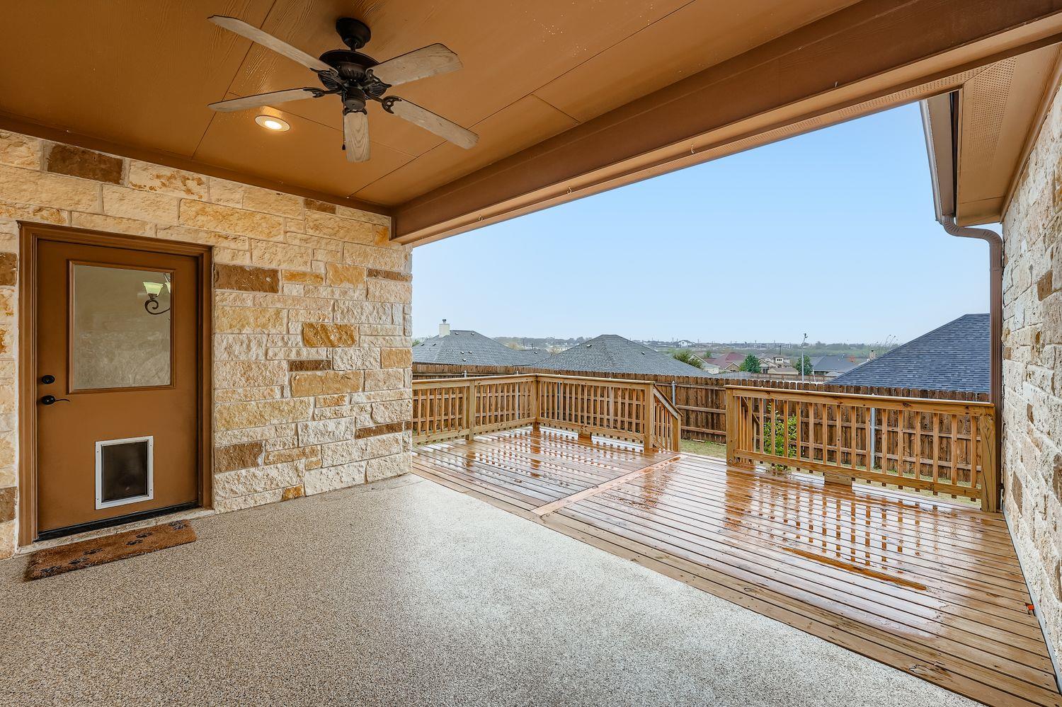 213 Western Sky Trl, Jarrell, TX 76537