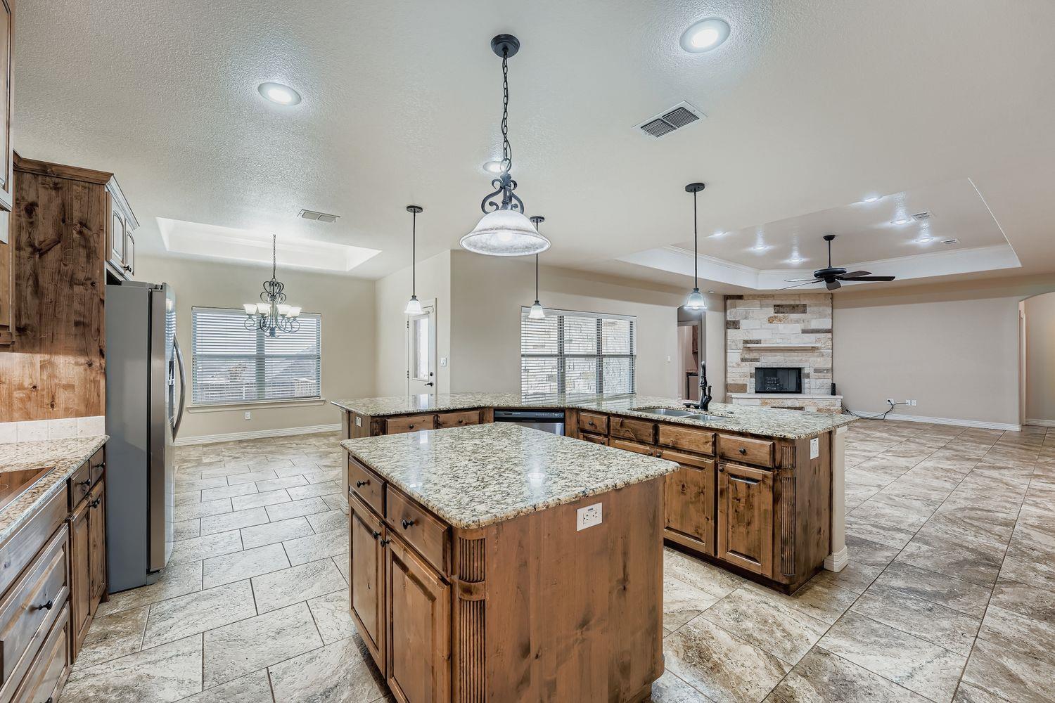 213 Western Sky Trl, Jarrell, TX 76537