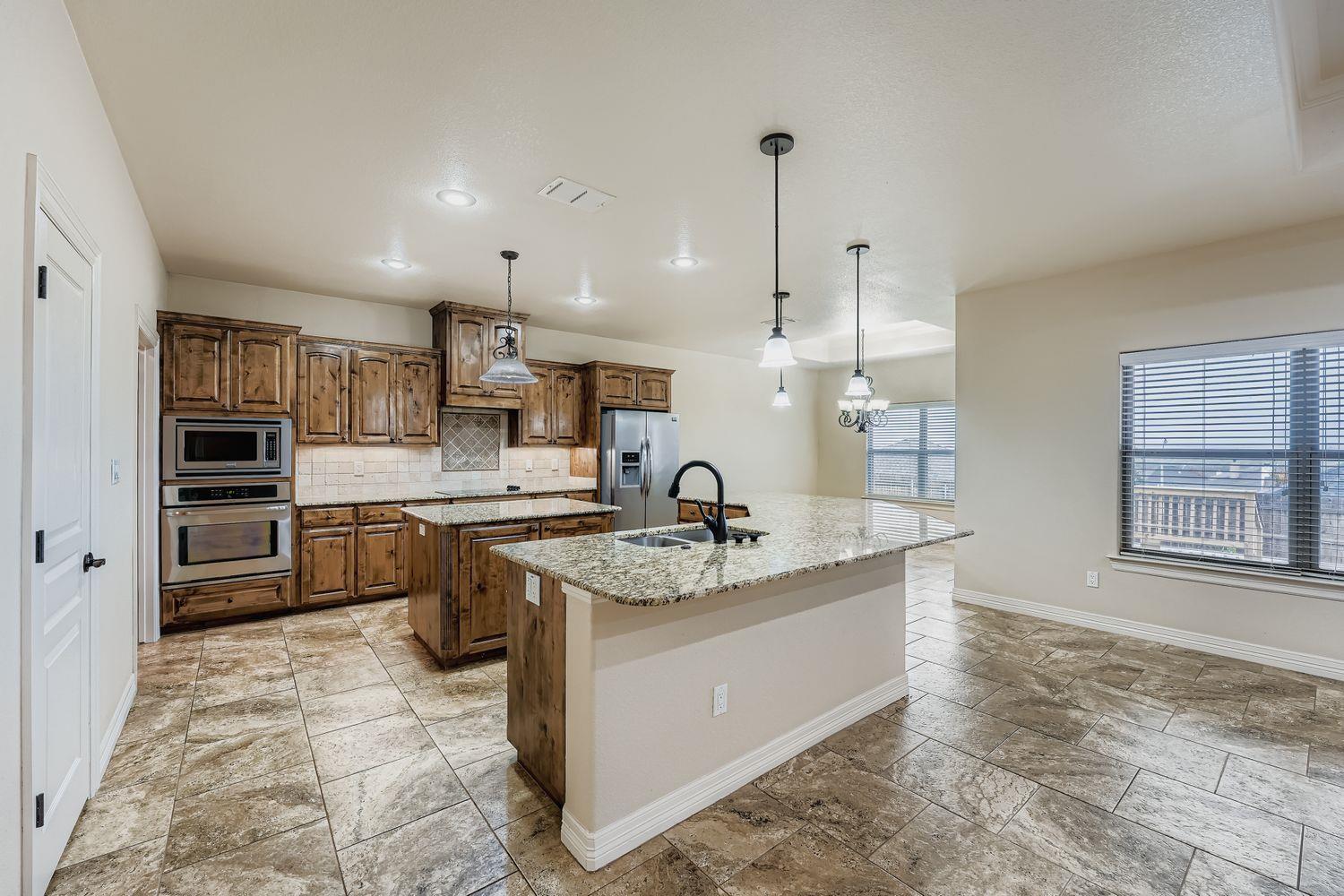 213 Western Sky Trl, Jarrell, TX 76537