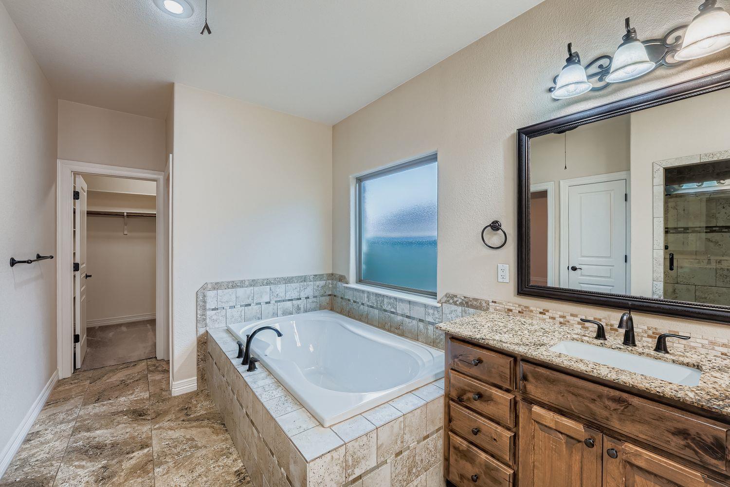 213 Western Sky Trl, Jarrell, TX 76537