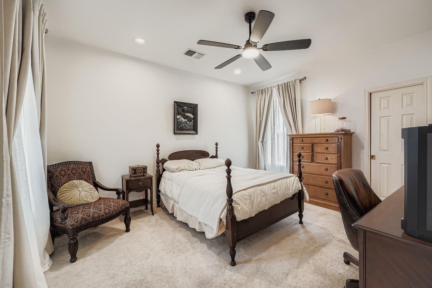 3225 Eisenhower Ave, Lago Vista, TX 78645