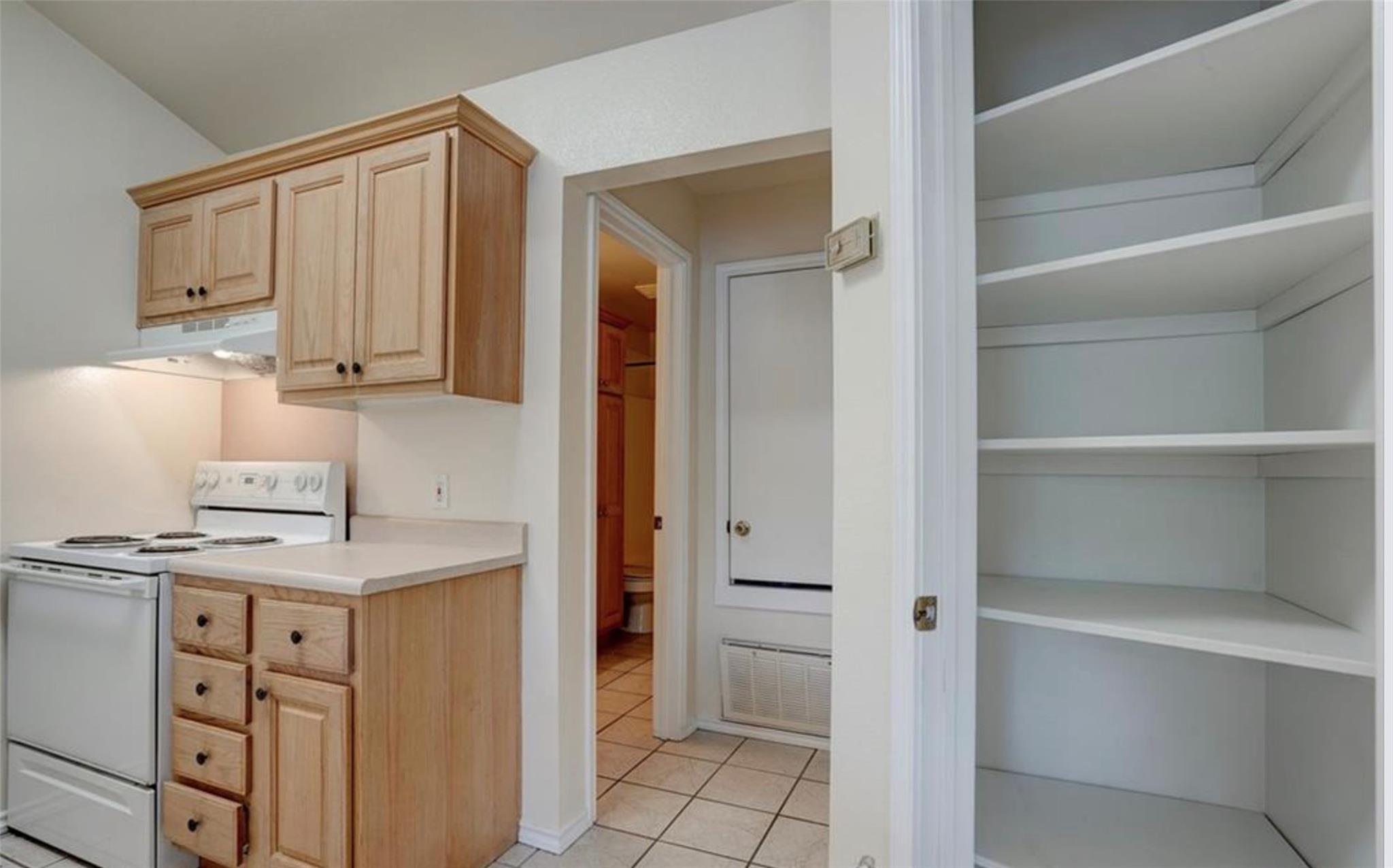 427 Lindsey St # 121, San Marcos, TX 78666