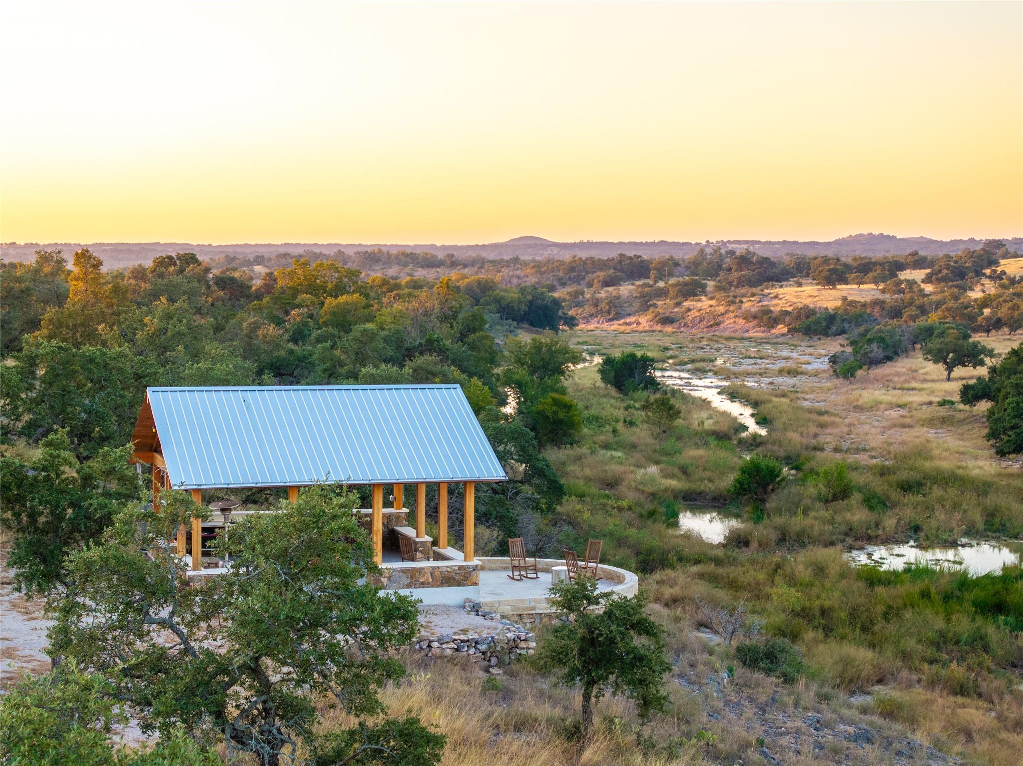 1547 Pressler Rd, Fredericksburg, TX 78624