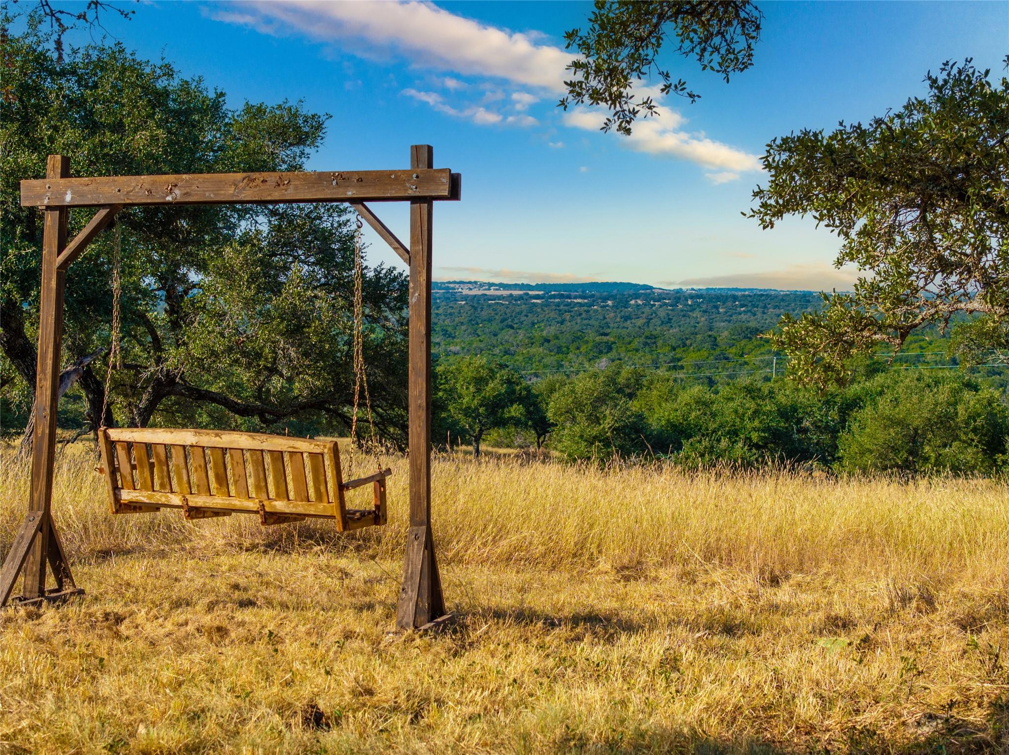 1547 Pressler Rd, Fredericksburg, TX 78624